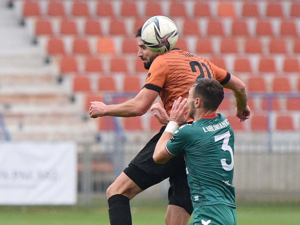 III liga piłkarska. Grupa IV. *KSZO 1929 Ostrowiec Świętokrzyski - Lublinianka Lulin 3:2