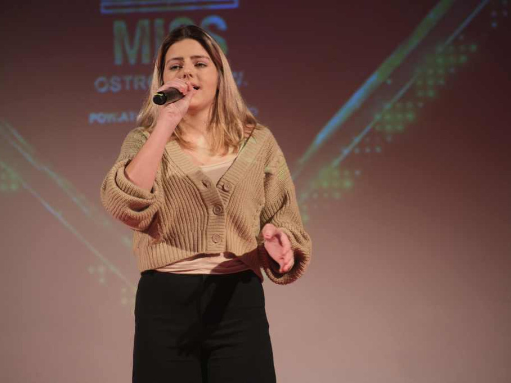 Patrycja Mossakowska Miss Ostrowca 2022 (zdjęcia, wideo)