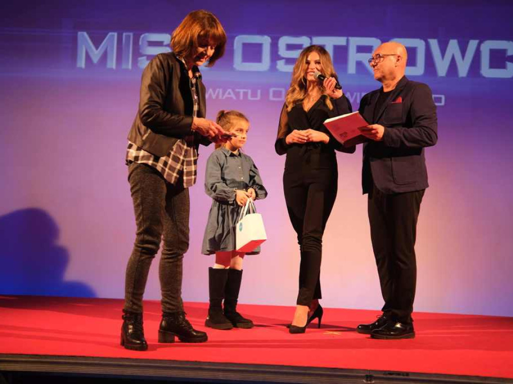 Patrycja Mossakowska Miss Ostrowca 2022 (zdjęcia, wideo)