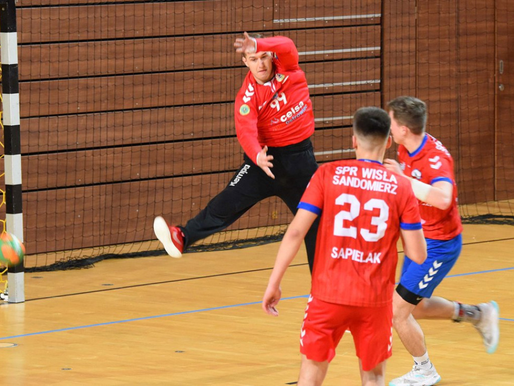 Sparingowy mecz szczypiornistów KSZO. Wygrana z Wisłą Sandomierz 35:29