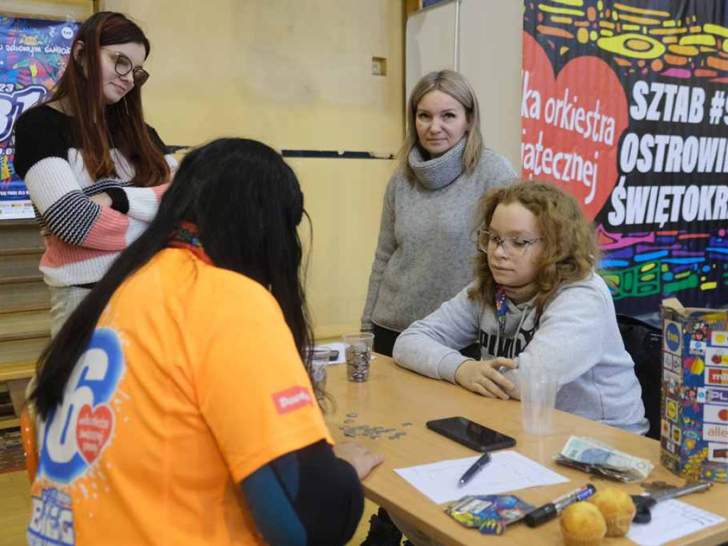 Wielka Orkiestra Świątecznej Pomocy w Ostrowcu Świętokrzyskim (zdjęcia, wideo)