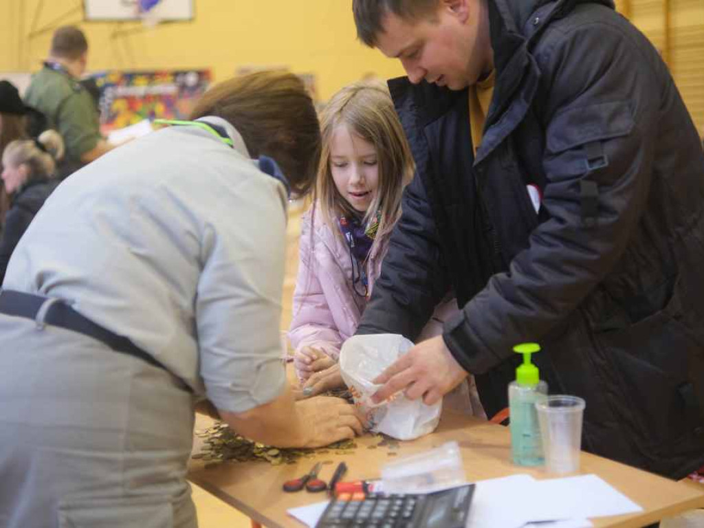 Wielka Orkiestra Świątecznej Pomocy w Ostrowcu Świętokrzyskim (zdjęcia, wideo)