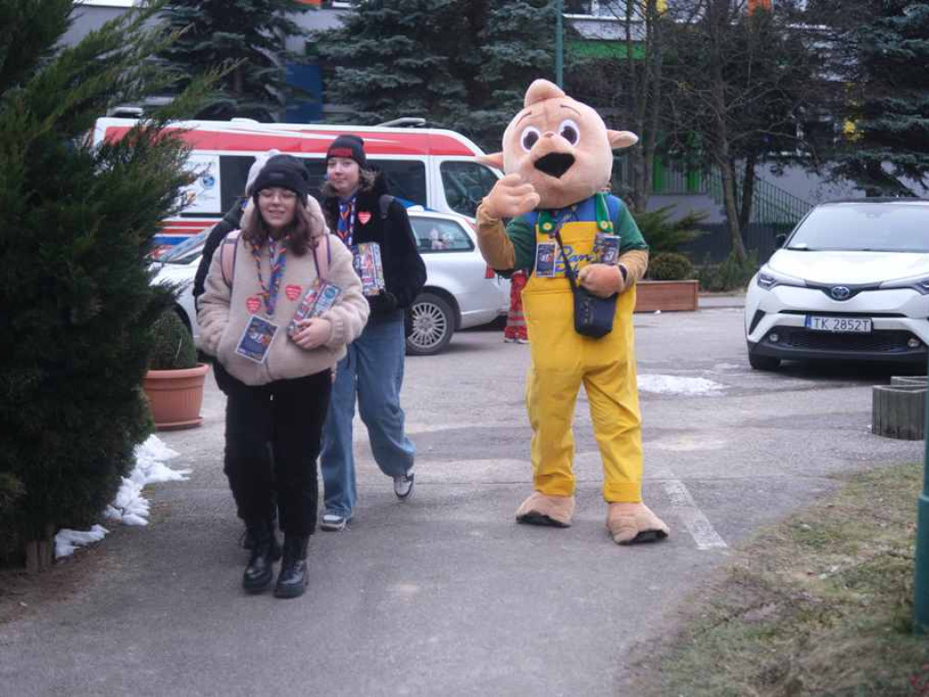 Wielka Orkiestra Świątecznej Pomocy w Ostrowcu Świętokrzyskim (zdjęcia, wideo)