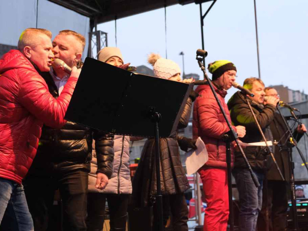 Wielka Orkiestra Świątecznej Pomocy w Ostrowcu Świętokrzyskim (zdjęcia, wideo)