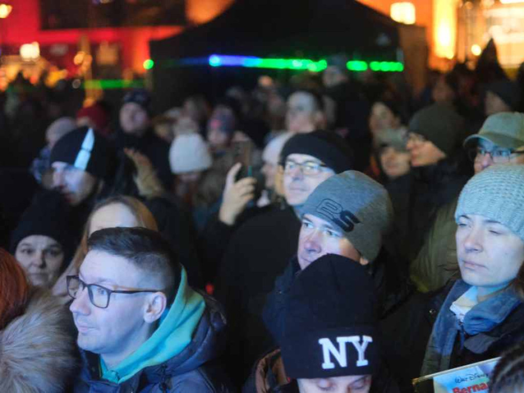 Wielka Orkiestra Świątecznej Pomocy w Ostrowcu Świętokrzyskim (zdjęcia, wideo)