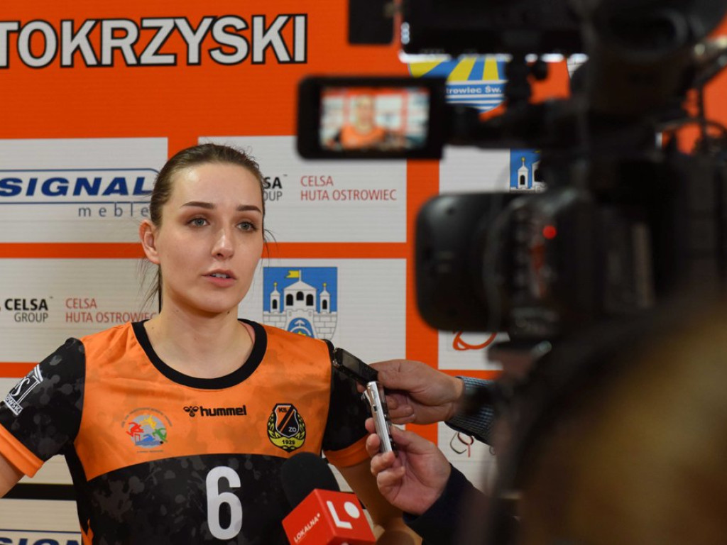 II liga siatkówki kobiet. Grupa IV. *KSZO SMS Ostrowiec Świętokrzyski - Wisła Kraków 3:0