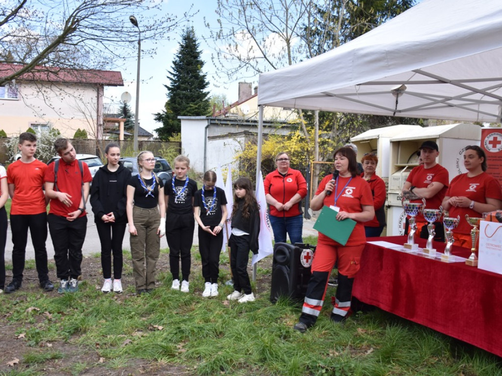 Zwycięski puchar dla drużyny ZSOMS! (zdjęcia)