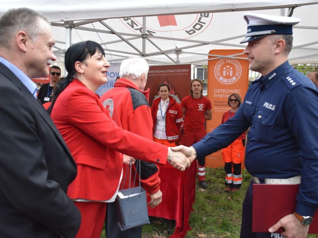 Zwycięski puchar dla drużyny ZSOMS! (zdjęcia)