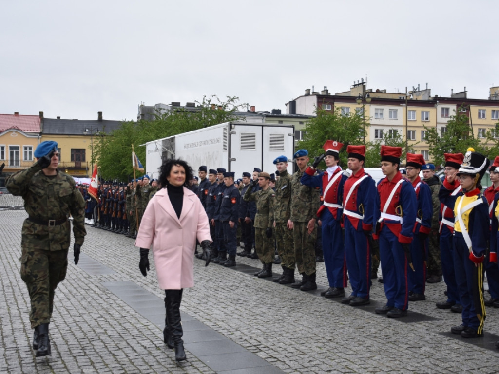 Uroczystość ślubowania młodzieży szkół Zakładu Doskonalenia Zawodowego (Fotogaleria)