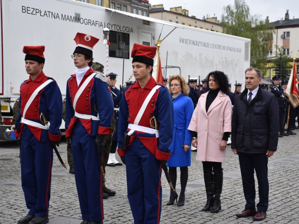 Uroczystość ślubowania młodzieży szkół Zakładu Doskonalenia Zawodowego (Fotogaleria)