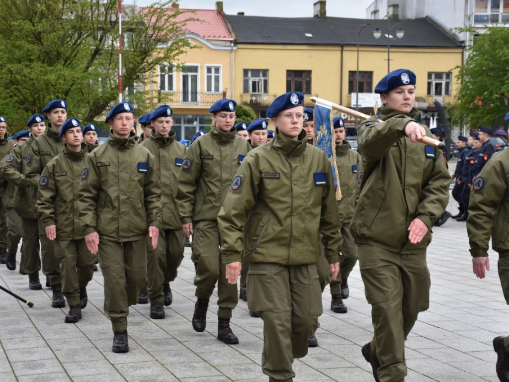 Uroczystość ślubowania młodzieży szkół Zakładu Doskonalenia Zawodowego (Fotogaleria)