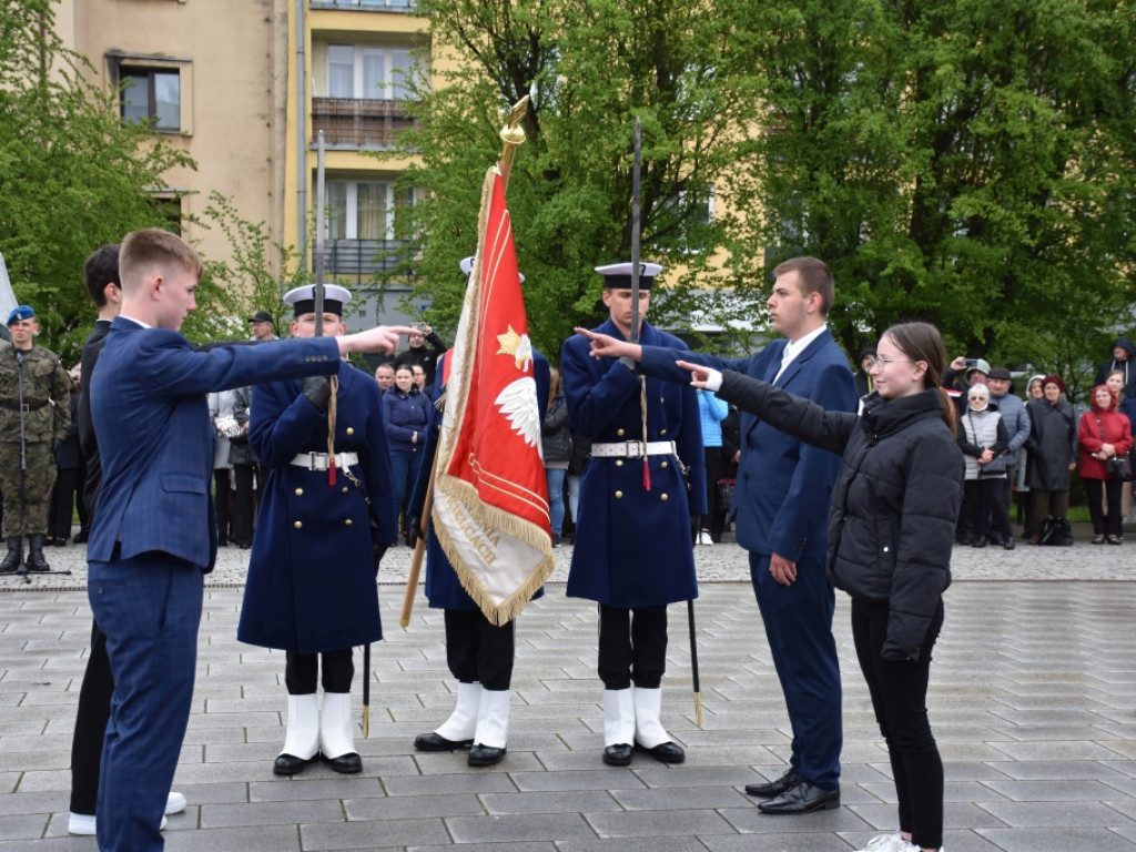 Uroczystość ślubowania młodzieży szkół Zakładu Doskonalenia Zawodowego (Fotogaleria)