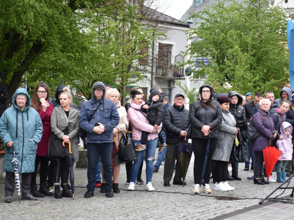 Uroczystość ślubowania młodzieży szkół Zakładu Doskonalenia Zawodowego (Fotogaleria)