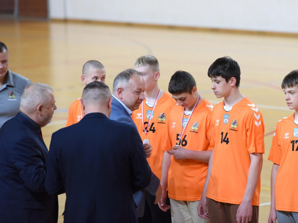 I liga piłki ręcznej mężczyzn. Grupa D. KSZO Ostrowiec Świętokrzyski - ASPR Zawadzkie  41:37