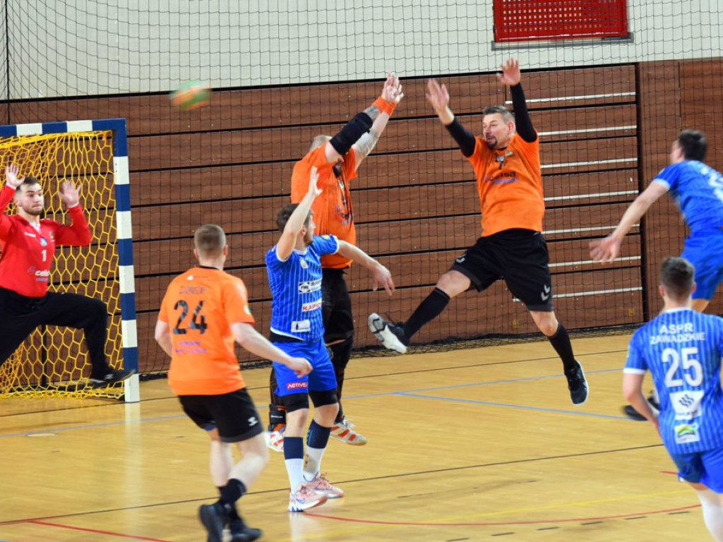 I liga piłki ręcznej mężczyzn. Grupa D. KSZO Ostrowiec Świętokrzyski - ASPR Zawadzkie  41:37