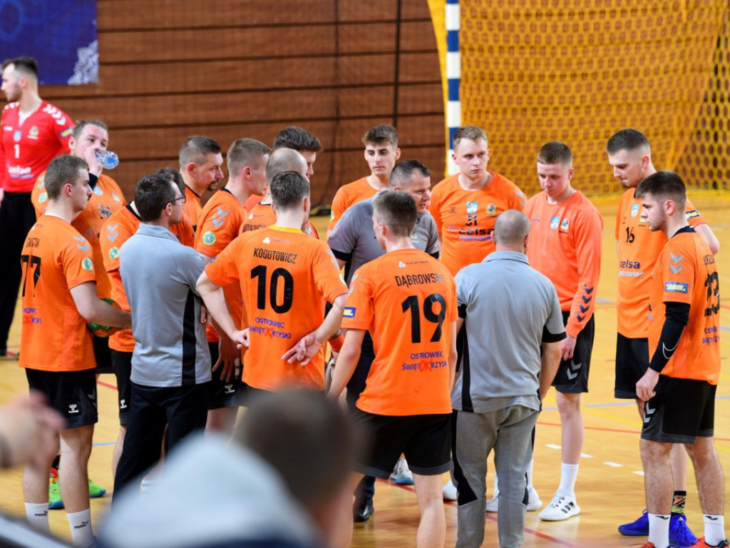 I liga piłki ręcznej mężczyzn. Grupa D. KSZO Ostrowiec Świętokrzyski - ASPR Zawadzkie  41:37