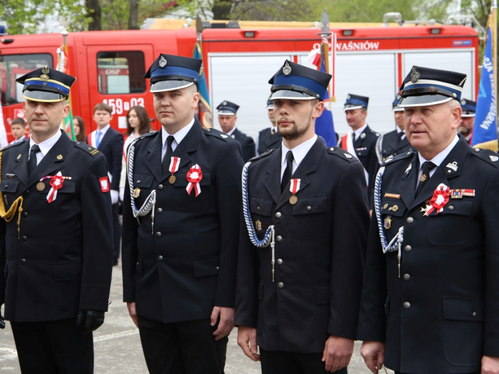Bogu na chwałę, ludziom na pożytek. 232. rocznica uchwalenia Konstytucji 3 Maja i Dzień Strażaka w Waśniowie
