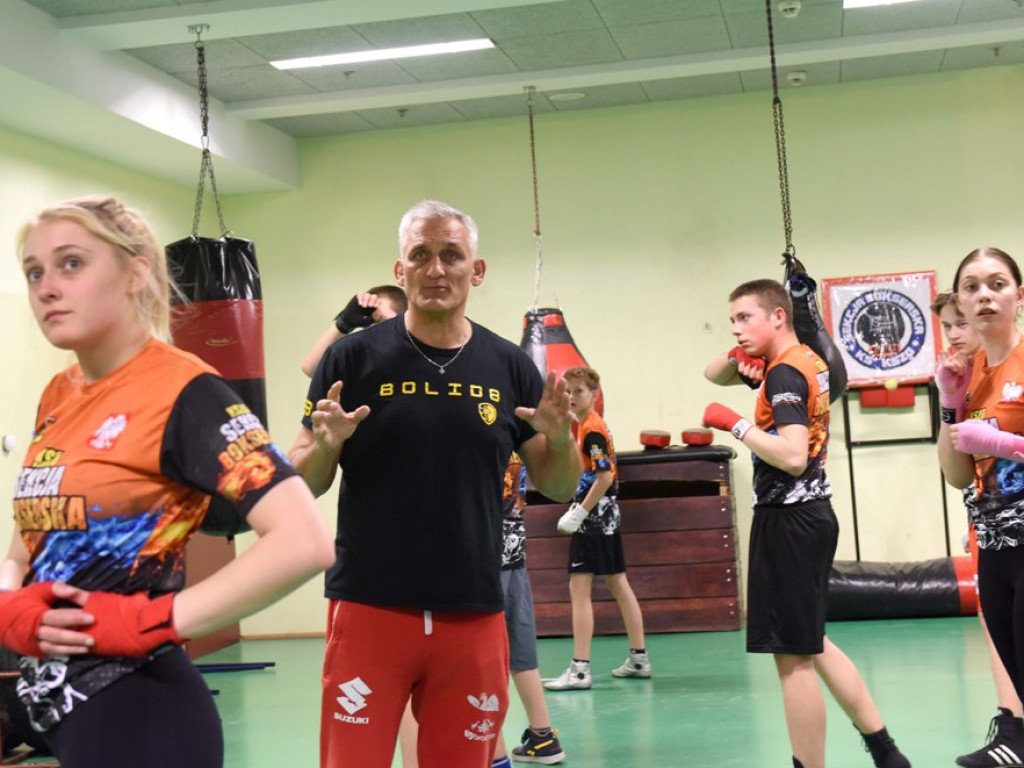 Trening pięściarski KSZO z trenerem kadry narodowej Wojciechem Bartnikiem