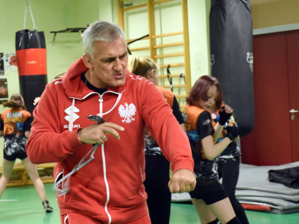 Trening pięściarski KSZO z trenerem kadry narodowej Wojciechem Bartnikiem