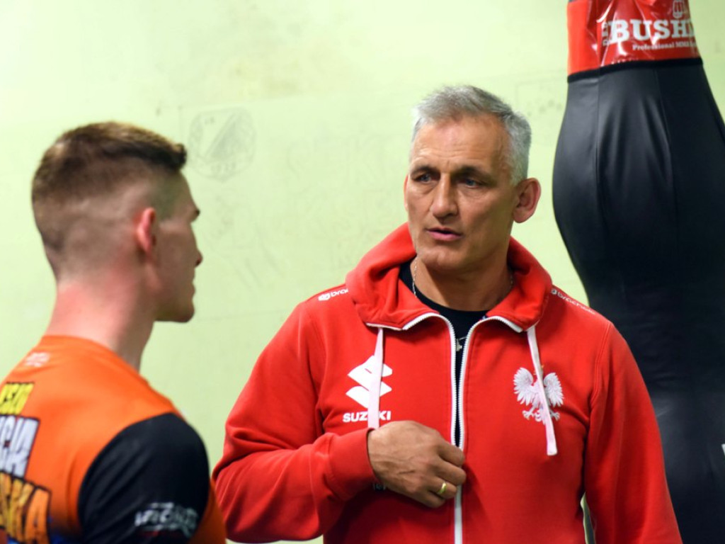 Trening pięściarski KSZO z trenerem kadry narodowej Wojciechem Bartnikiem