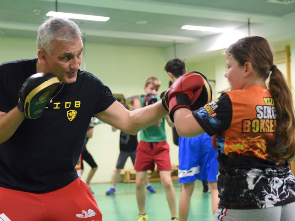 Trening pięściarski KSZO z trenerem kadry narodowej Wojciechem Bartnikiem