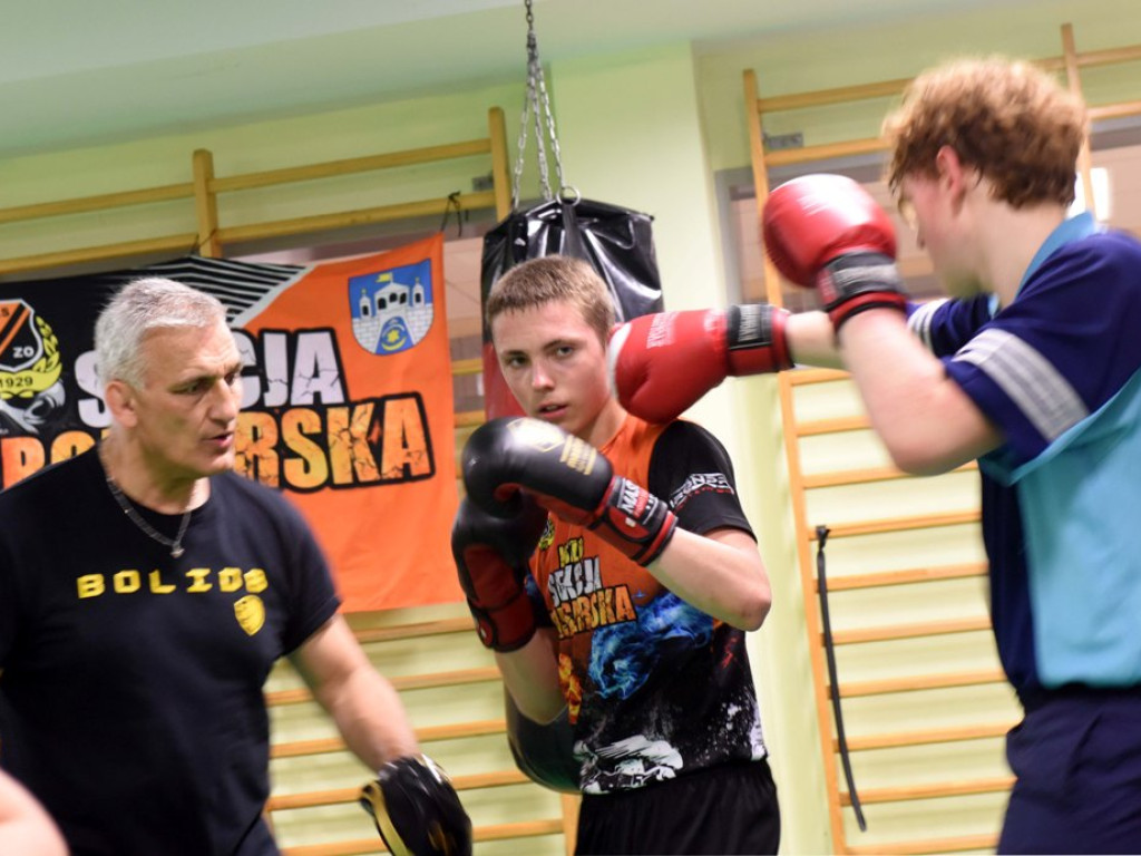Trening pięściarski KSZO z trenerem kadry narodowej Wojciechem Bartnikiem