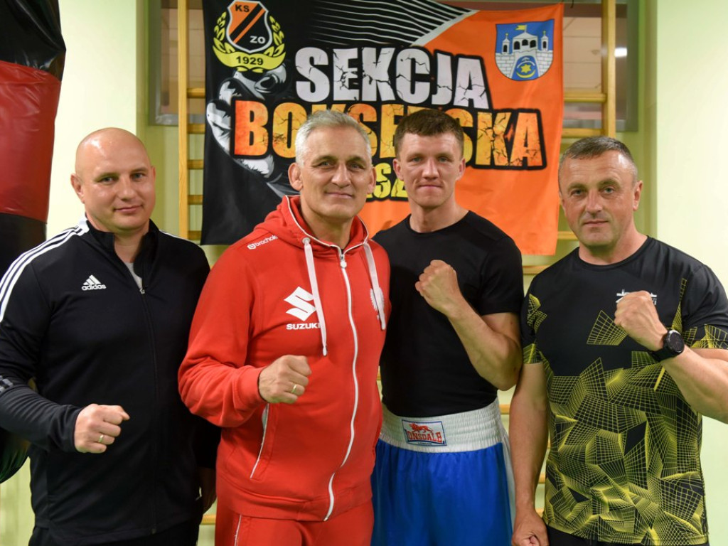 Trening pięściarski KSZO z trenerem kadry narodowej Wojciechem Bartnikiem