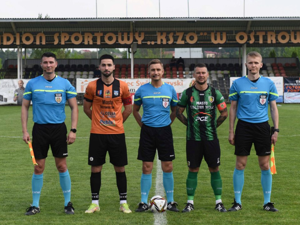III liga piłkarska. *KSZO 1929 Ostrowiec Świętokrzyski - Stal Stalowa Wola 2:1