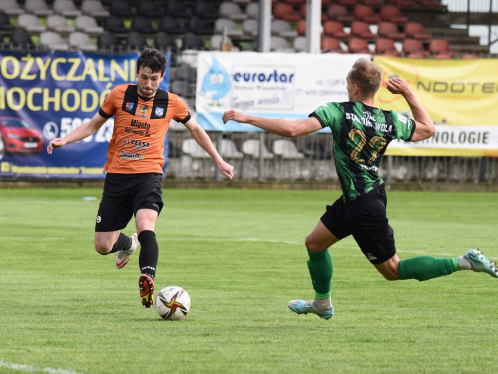III liga piłkarska. *KSZO 1929 Ostrowiec Świętokrzyski - Stal Stalowa Wola 2:1