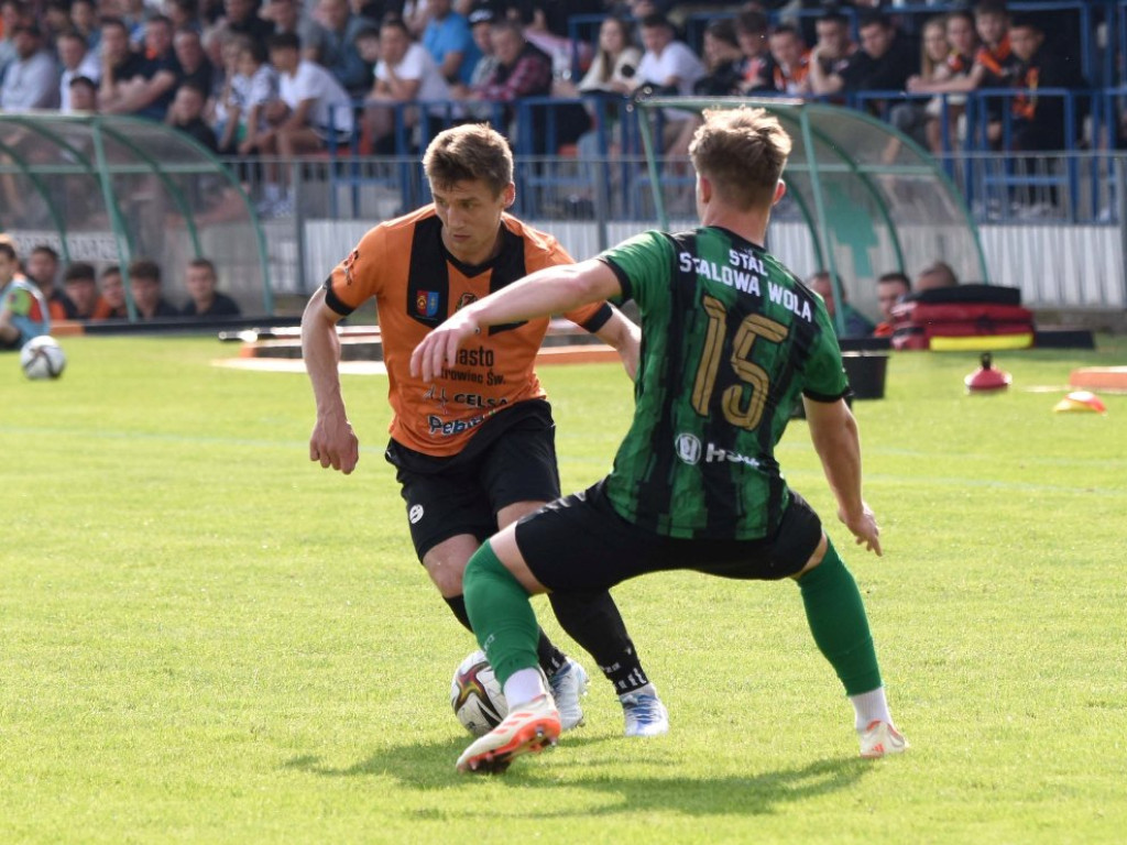III liga piłkarska. *KSZO 1929 Ostrowiec Świętokrzyski - Stal Stalowa Wola 2:1