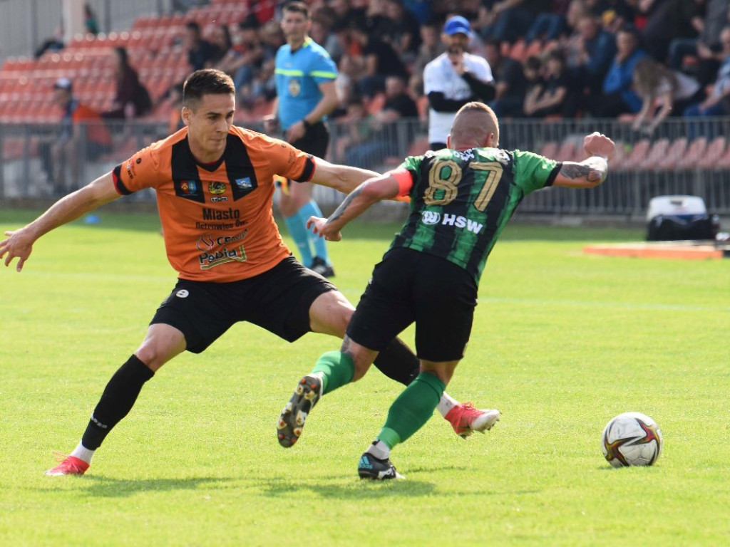 III liga piłkarska. *KSZO 1929 Ostrowiec Świętokrzyski - Stal Stalowa Wola 2:1