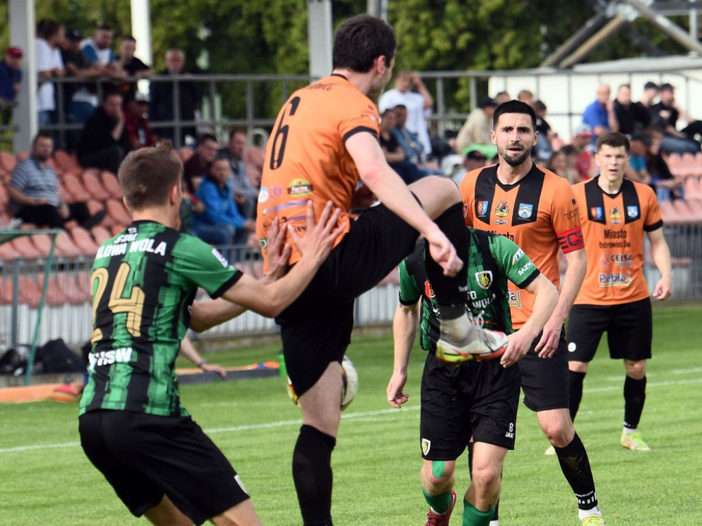 III liga piłkarska. *KSZO 1929 Ostrowiec Świętokrzyski - Stal Stalowa Wola 2:1