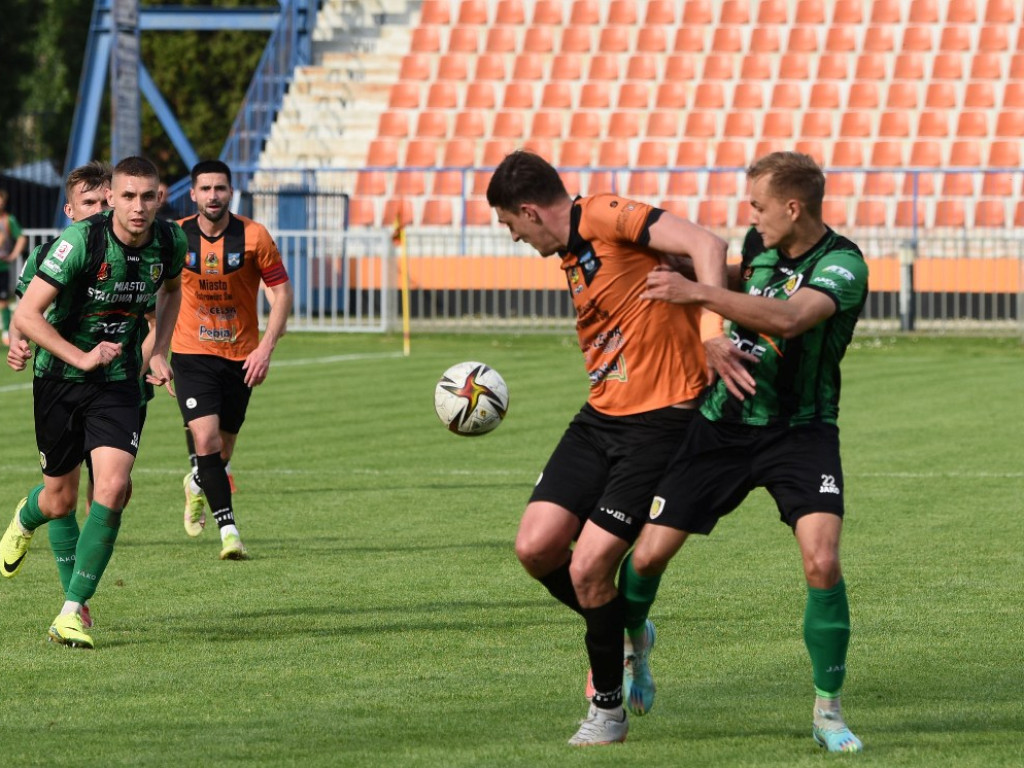III liga piłkarska. *KSZO 1929 Ostrowiec Świętokrzyski - Stal Stalowa Wola 2:1