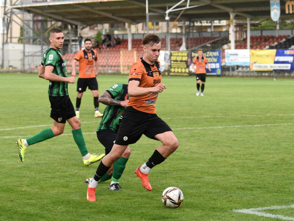 III liga piłkarska. *KSZO 1929 Ostrowiec Świętokrzyski - Stal Stalowa Wola 2:1