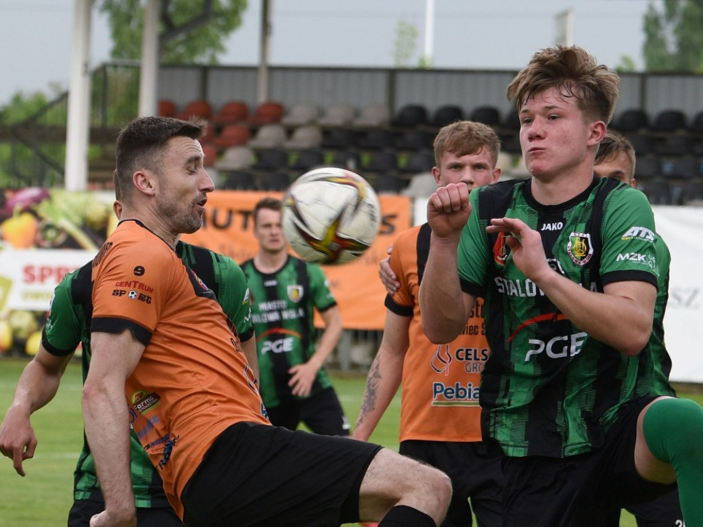 III liga piłkarska. *KSZO 1929 Ostrowiec Świętokrzyski - Stal Stalowa Wola 2:1