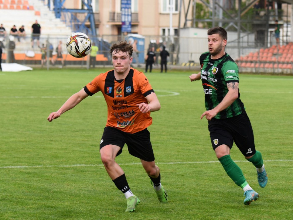 III liga piłkarska. *KSZO 1929 Ostrowiec Świętokrzyski - Stal Stalowa Wola 2:1