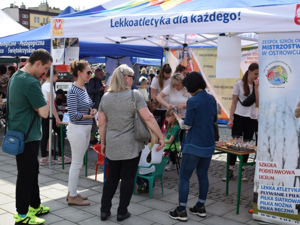 Rodziną fajnie być, bo wtedy chce się żyć!
