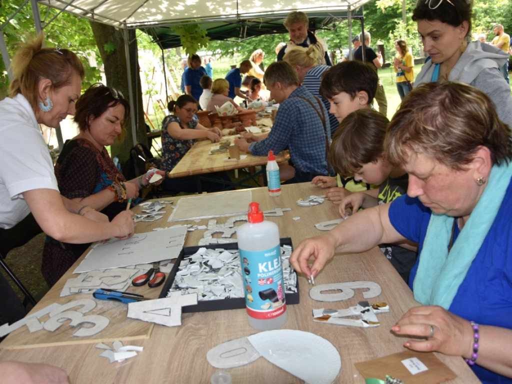 Hrabia Małachowski na Pikniku Porcelanowym w Ćmielowie