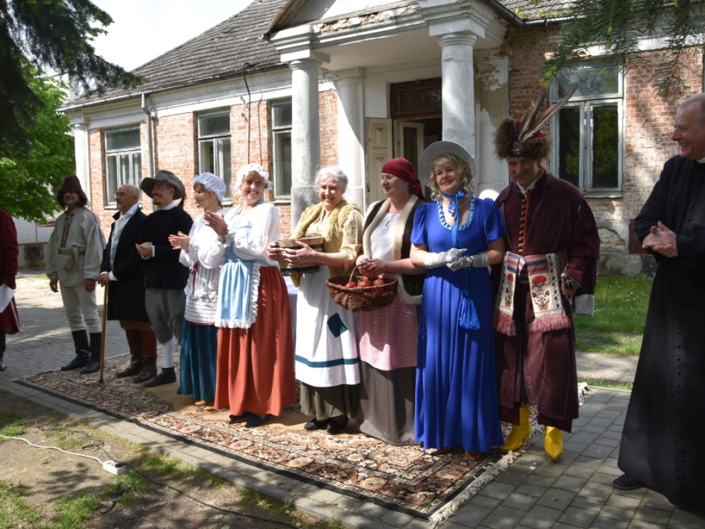 Hrabia Małachowski na Pikniku Porcelanowym w Ćmielowie