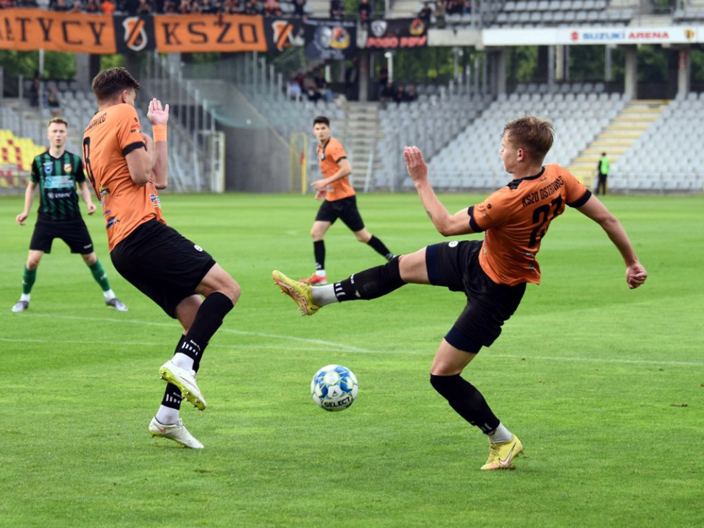 Finał Okręgowego Pucharu Polski. *KSZO 1929 Ostrowiec Świętokrzyski - Star Starachowice 3:2