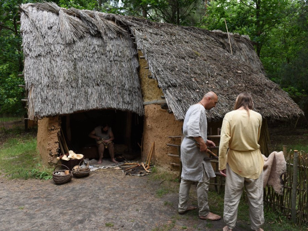Europejskie Dni Archeologii w Krzemionkach. Warsztaty archeologiczne w wiosce neolitycznej