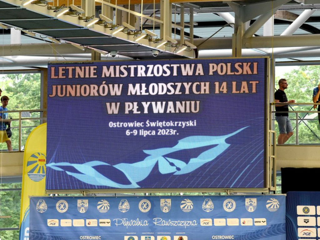 Franciszek Grzesik i Laura Gil multimedalistami. KSZO wśród najlepszych klubów pływackich mistrzostw Polski juniorów do lat 14