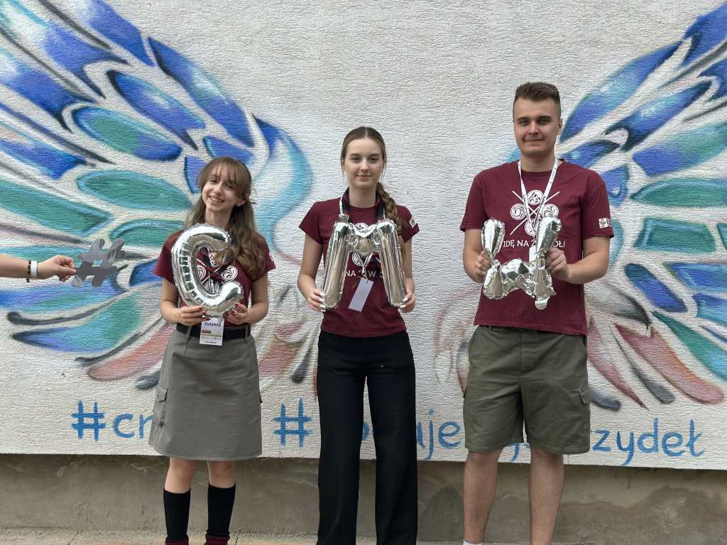 W Ćmielowie powstał skrzydlaty mural