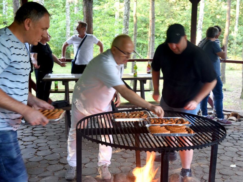 Na Gutwinie spotkali się byli piłkarze, trenerzy i działacze KSZO. Stowarzyszenie Old Boys KSZO integruje ostrowieckie środowisko piłkarskie