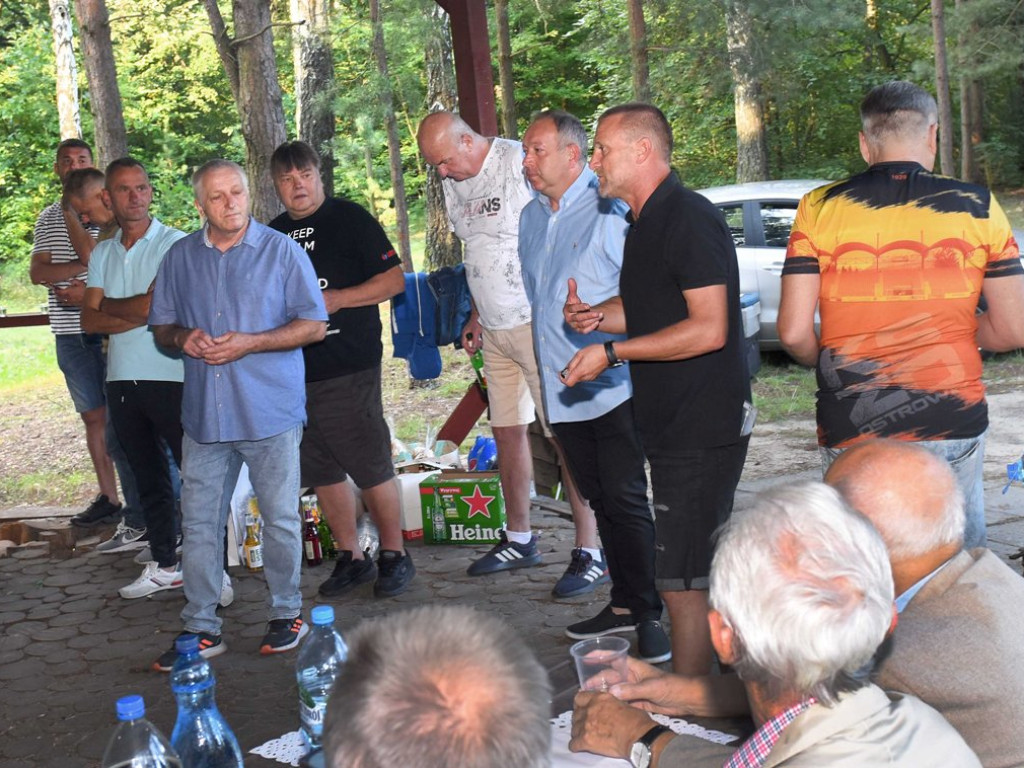 Na Gutwinie spotkali się byli piłkarze, trenerzy i działacze KSZO. Stowarzyszenie Old Boys KSZO integruje ostrowieckie środowisko piłkarskie