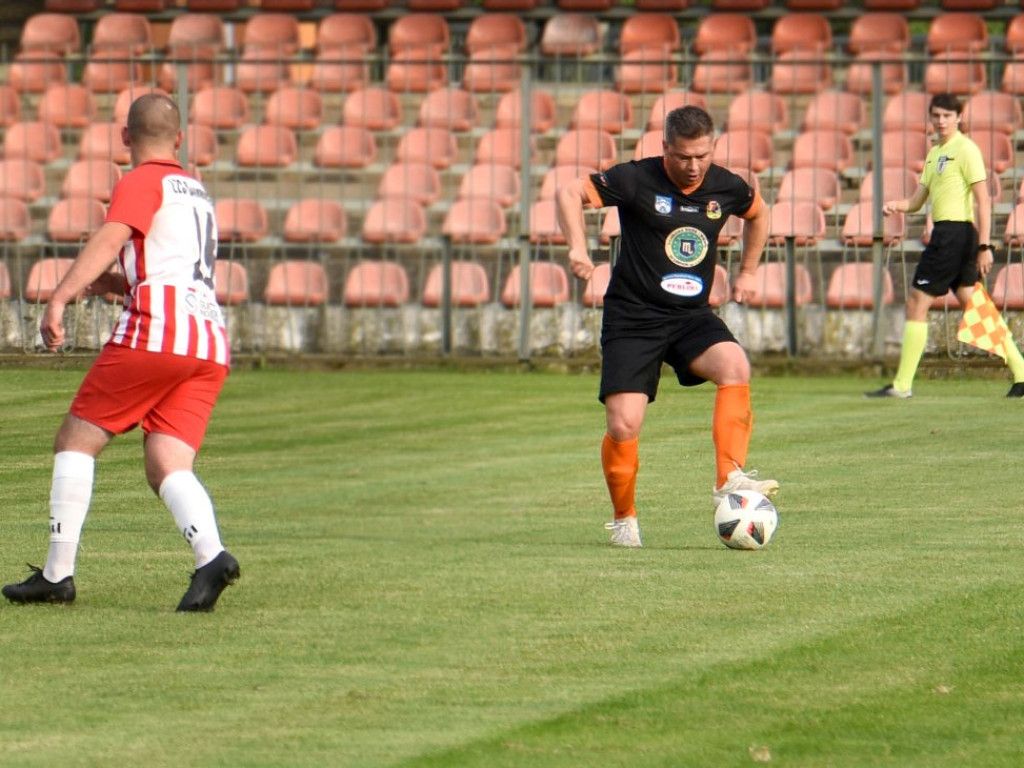 Oldboje KSZO wygrali 3:2 i awansowali do II rundy Okręgowego Pucharu Polski