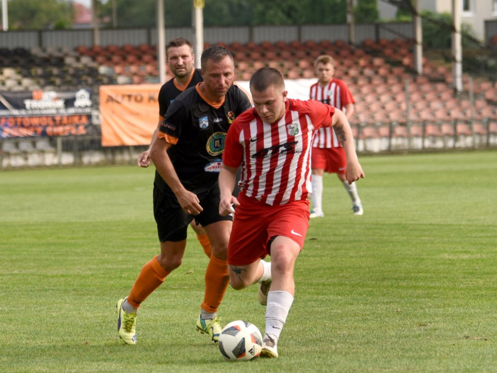 Oldboje KSZO wygrali 3:2 i awansowali do II rundy Okręgowego Pucharu Polski
