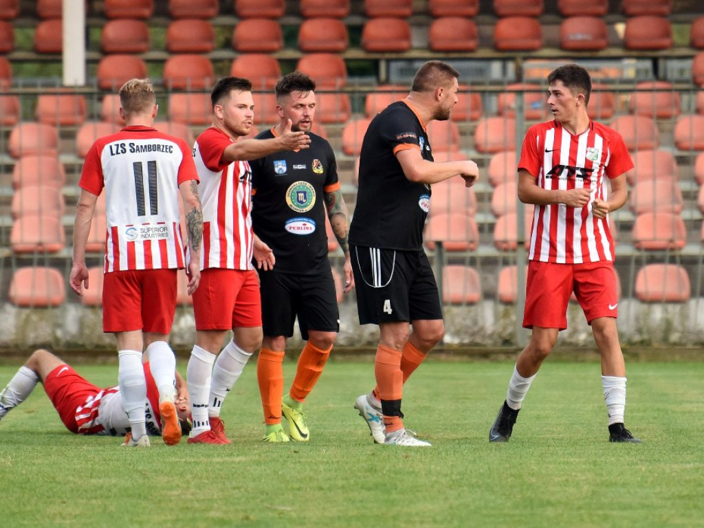 Oldboje KSZO wygrali 3:2 i awansowali do II rundy Okręgowego Pucharu Polski