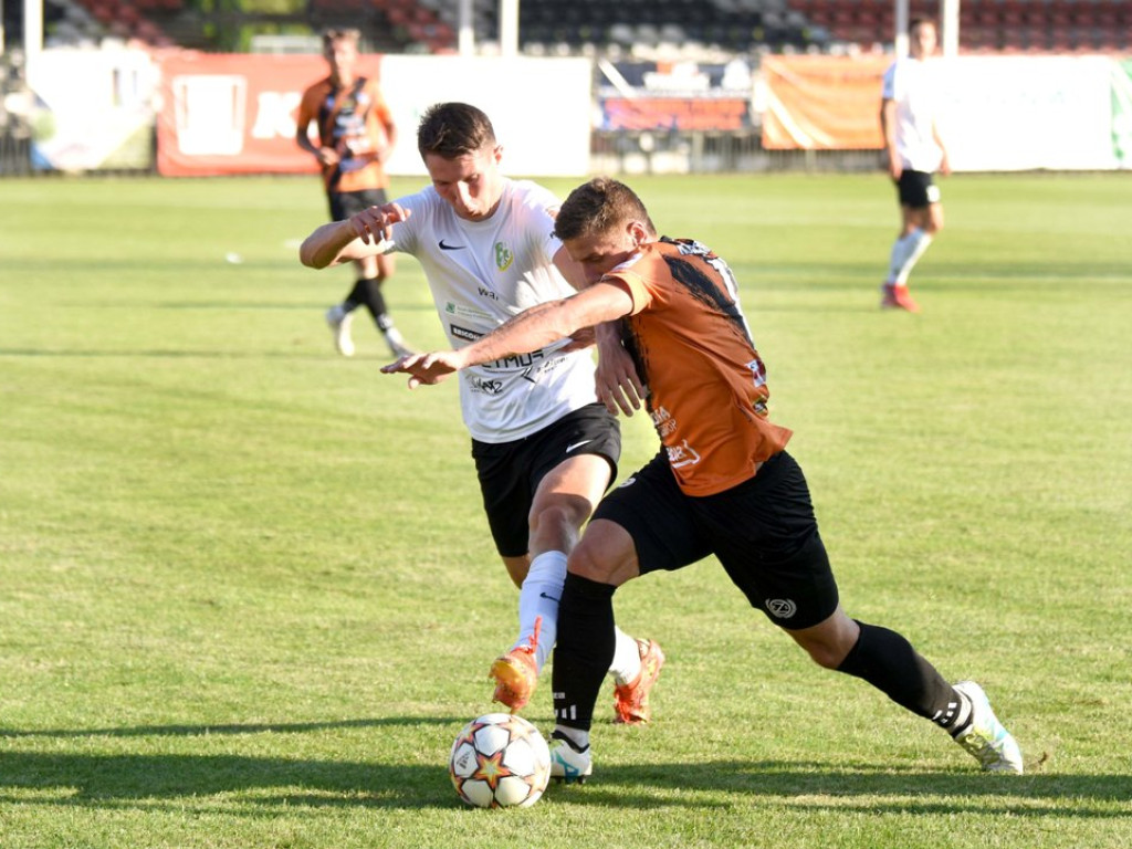 III liga piłkarska. Grupa IV. *KSZO 1929 Ostrowiec Świętokrzyski - Podlasie Biała Podlaska 2:1
