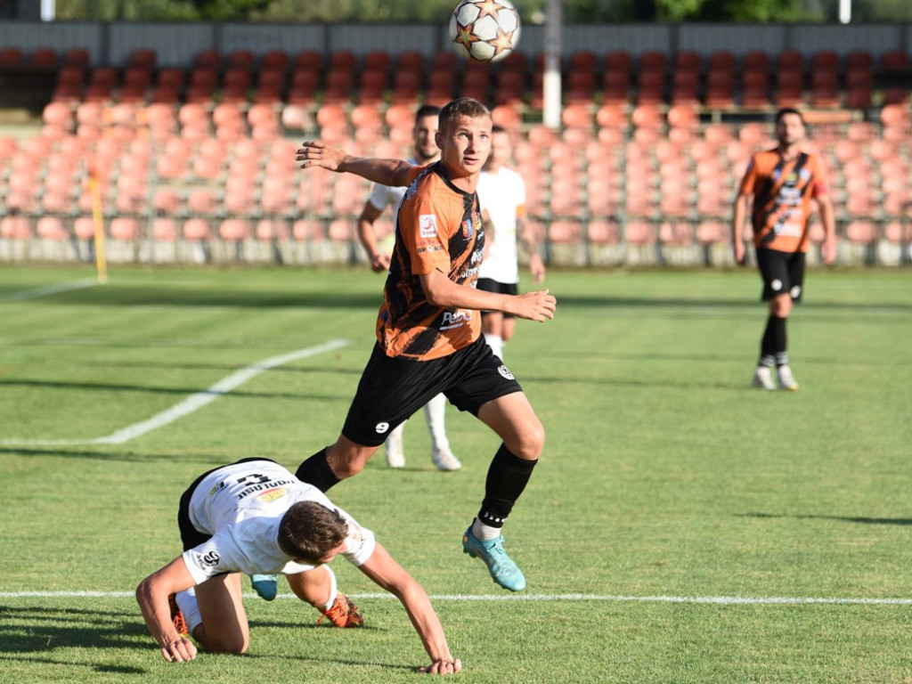III liga piłkarska. Grupa IV. *KSZO 1929 Ostrowiec Świętokrzyski - Podlasie Biała Podlaska 2:1